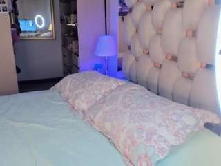aashleey — Camsoda recorded stream image, 13.08.2025 12:40