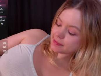 dianaholiday — Chaturbate recorded stream image, 13.08.2025 13:20