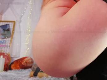 mollyflwers — Chaturbate recorded stream screenshot (13 Aug 2025)