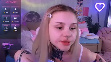 Britney_Lynch — Stripchat recorded stream image, 13.08.2025 19:20