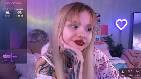 Britney_Lynch — Stripchat recorded stream image, 13.08.2025 19:20