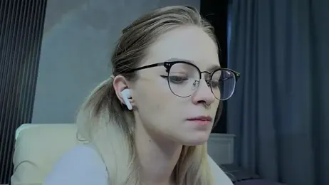 vialeta_baby — Stripchat recorded stream image, 15.08.2025 06:10