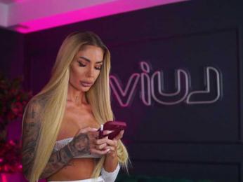 RaquelleVon — Bongacams recorded stream image, 15.08.2025 18:20