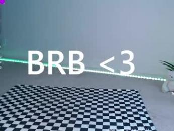 petitebrat — Chaturbate recorded stream screenshot (15 Aug 2025)