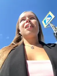 Liza_risky — Stripchat recorded stream image, 16.08.2025 08:10