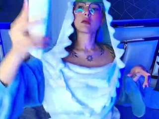 annieswan — Camsoda recorded stream image, 16.08.2025 11:50
