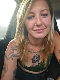 SheIsSomething — Stripchat recorded stream image, 16.08.2025 23:50