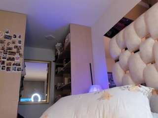 aashleey — Camsoda recorded stream image, 17.08.2025 05:10