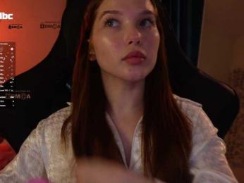 _Q_ — Bongacams recorded stream image, 17.08.2025 18:40