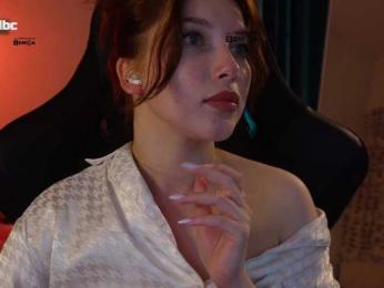 _Q_ — Bongacams recorded stream image, 17.08.2025 18:40