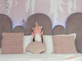 karlabart — Camsoda recorded stream image, 14.02.2025 05:20