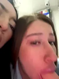 roouse — Stripchat recorded stream image, 19.08.2025 21:10