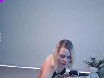 petitebrat — Chaturbate recorded stream screenshot (20 Aug 2025)
