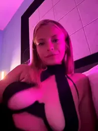 AnastasiaAniess — Stripchat recorded stream image, 20.08.2025 19:50