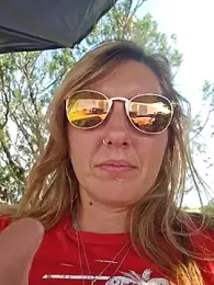 SheIsSomething — Stripchat recorded stream image, 20.08.2025 21:30