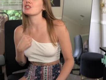 emma_ruby — Chaturbate recorded stream image, 21.08.2025 16:50
