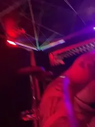 Etwas_neugierig — Stripchat recorded stream screenshot (22 Aug 2025)