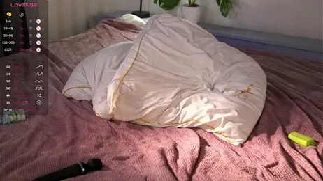 Eva_Golden — Stripchat recorded stream screenshot (22 Aug 2025)