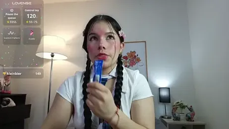 AmyWild — Stripchat recorded stream image, 22.08.2025 17:50