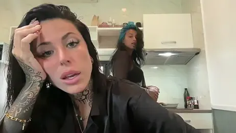 venus-magik — Stripchat recorded stream screenshot (23 Aug 2025)