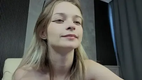vialeta_baby — Stripchat recorded stream image, 23.08.2025 05:20
