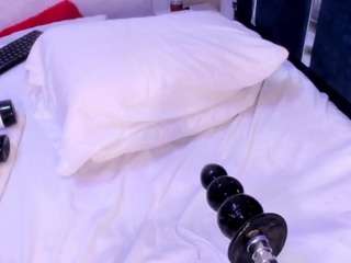 veronicaryan — Camsoda recorded stream image, 23.08.2025 12:00