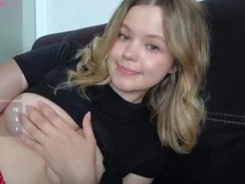dianaholiday — Chaturbate recorded stream image, 24.08.2025 12:20