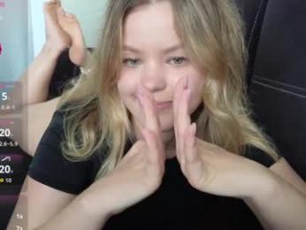 dianaholiday — Chaturbate recorded stream image, 24.08.2025 12:20