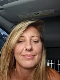 SheIsSomething — Stripchat recorded stream image, 24.08.2025 23:50