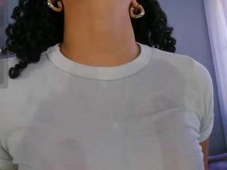 mollyybloom — Camsoda recorded stream image, 26.08.2025 13:20