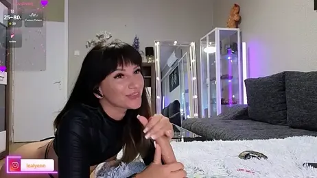 LeaLyenn — Stripchat recorded stream screenshot (26 Aug 2025)