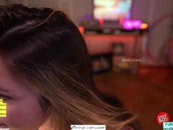 oooops__ — Chaturbate recorded stream image, 26.08.2025 15:00