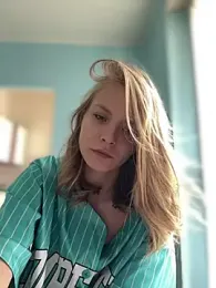 AnastasiaAniess — Stripchat recorded stream image, 14.02.2025 18:30
