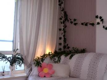 little_poetry — Chaturbate recorded stream image, 26.08.2025 14:40