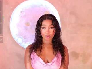 alison-mooon — Camsoda recorded stream image, 27.08.2025 10:40