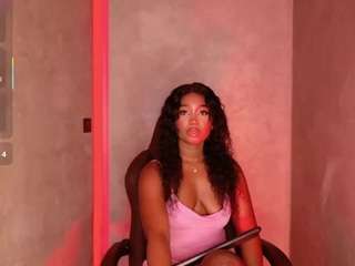 alison-mooon — Camsoda recorded stream image, 27.08.2025 10:40