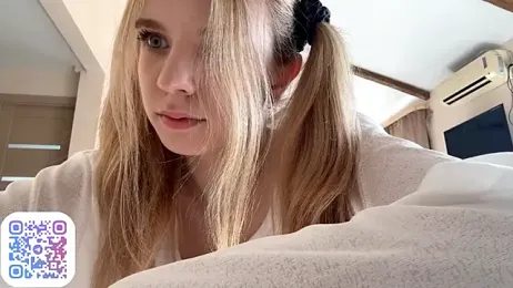 FruityXo — Stripchat recorded stream screenshot (27 Aug 2025)