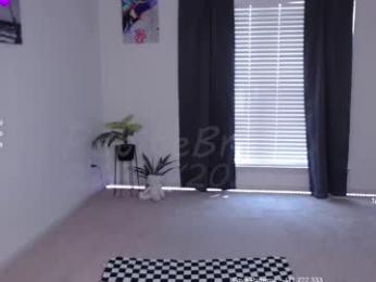 petitebrat — Chaturbate recorded stream screenshot (27 Aug 2025)