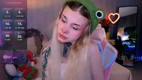 Britney_Lynch — Stripchat recorded stream image, 27.08.2025 20:00