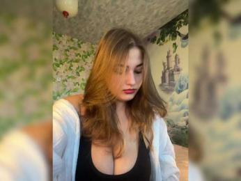 little-devil — Bongacams recorded stream image, 28.08.2025 14:50