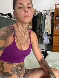 Izy_cute_ — Stripchat recorded stream screenshot (28 Aug 2025)