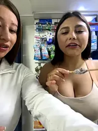 roouse — Stripchat recorded stream image, 30.08.2025 00:40
