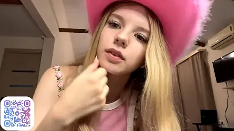 FruityXo — Stripchat recorded stream screenshot (31 Aug 2025)