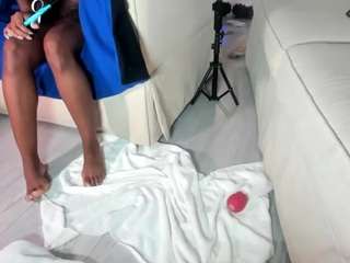 charlie3x215 — Camsoda recorded stream image, 27.01.2025 09:50