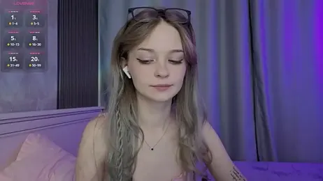 vialeta_baby — Stripchat recorded stream image, 31.08.2025 23:00