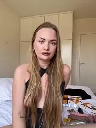 ElenaRebelle — Stripchat recorded stream image, 01.09.2025 10:00