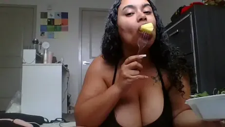 cinnaminnie — Stripchat recorded stream image, 01.09.2025 18:40