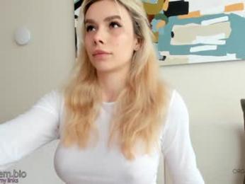 _hidden_gem_ — Chaturbate recorded stream image, 03.09.2025 08:30