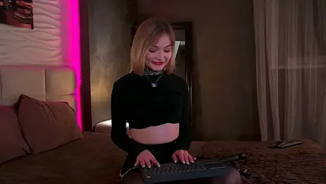 AriWild — Stripchat recorded stream image, 04.09.2025 09:50