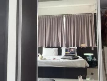 luvlivvyy — Chaturbate recorded stream image, 05.09.2025 02:40